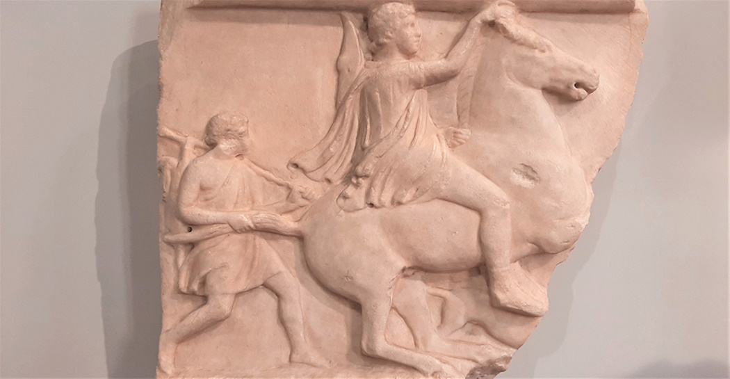 Museo di scultura antica Giovanni Barracco, rilievo con eroe a cavallo, giovinetto e cane Museo di scultura antica Giovanni Barracco, rilievo con eroe a cavallo, giovinetto e cane