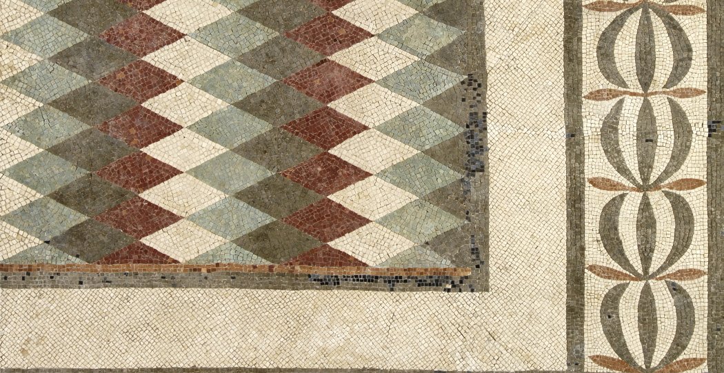 Dettaglio del mosaico a rombi policromi scoperto nel 1869 sul Quirinale Dettaglio del mosaico a rombi policromi scoperto nel 1869 sul Quirinale