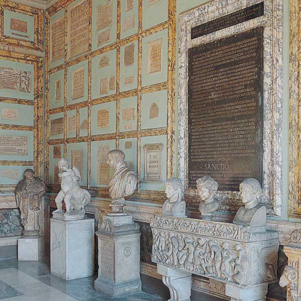 Sala del Fauno nel Museo Capitolino Sala del Fauno nel Museo Capitolino