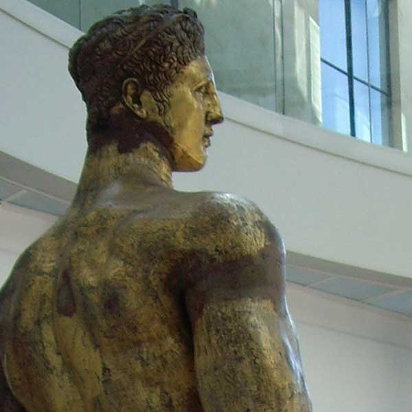 Statua di Ercole in bronzo dorato nell’Esedra di Marco Aurelio Statua di Ercole in bronzo dorato nell’Esedra di Marco Aurelio