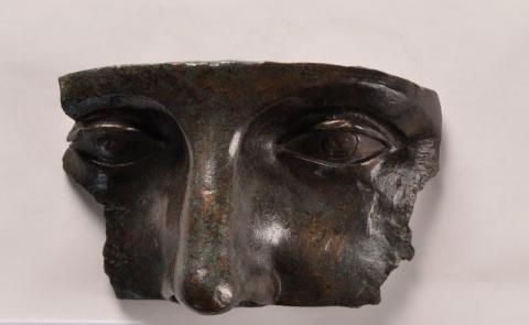 Deposito votivo di Minerva Medica, maschera, bronzo, IV-II secolo a.C., Musei Capitolini, Antiquarium Deposito votivo di Minerva Medica, maschera, bronzo, IV-II secolo a.C., Musei Capitolini, Antiquarium