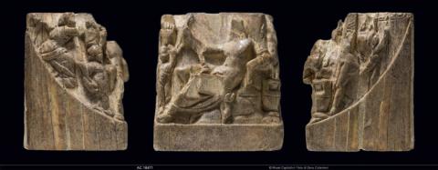 Necropoli dell’Esquilino, Tomba Arieti, dado pertinente alla decorazione di un mobile di pregio, avorio, metà-fine III/II secolo a.C., Musei Capitolini, Centrale Montemartini Necropoli dell’Esquilino, Tomba Arieti, dado pertinente alla decorazione di un mobile di pregio, avorio, metà-fine III/II secolo a.C., Musei Capitolini, Centrale Montemartini