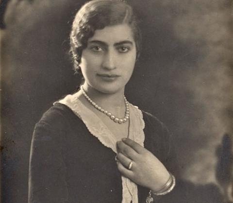 Foto Emma Perla Caviglia. Roma, Archivio personale famiglia Zarfati Foto Emma Perla Caviglia. Roma, Archivio personale famiglia Zarfati