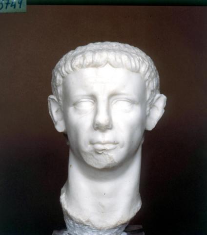 Ritratto di Claudio MC 2443 – Musei Capitolini, Centrale Montemartini, Roma Ritratto di Claudio MC 2443 – Musei Capitolini, Centrale Montemartini, Roma