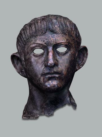 Ritratto di Claudio o Nerone in Bronzo da Colchester (The British Museum) Ritratto di Claudio o Nerone in Bronzo da Colchester (The British Museum)