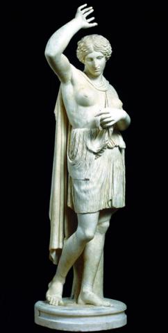 Statua di Amazzone ferita firmata da Sosikles Statua di Amazzone ferita firmata da Sosikles