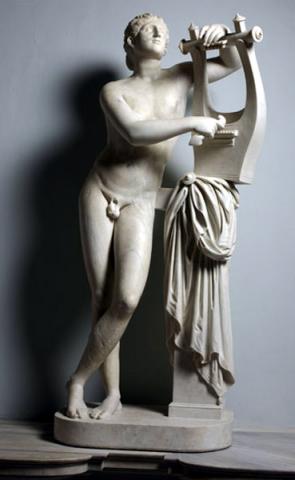 Statua di Pothos restaurato come Apollo Citaredo Statua di Pothos restaurato come Apollo Citaredo