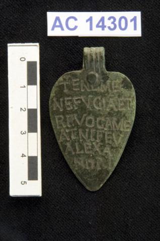 Pendaglio di collare da schiavo, Roma, Antiquarium Comunale Pendaglio di collare da schiavo, Roma, Antiquarium Comunale